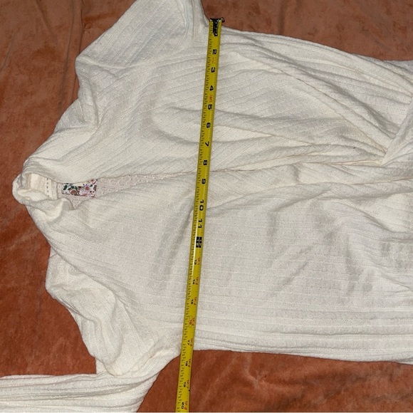 Maeve Anthropologie Women's Size XS Surplice Faux Wrap Front Sweater Ivory - Picture 7 of 7